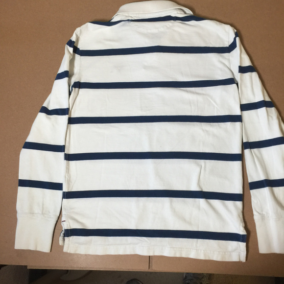 American Eagle Outfitters - Picture 3 of 4